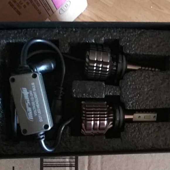 LED Headlight Kit - Picture 4 of 4